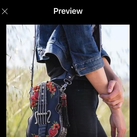 Mary Frances Heart String Bag. Rare Luxury - Picture 6 of 7